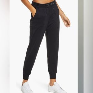 Zella Live In Pocket Joggers